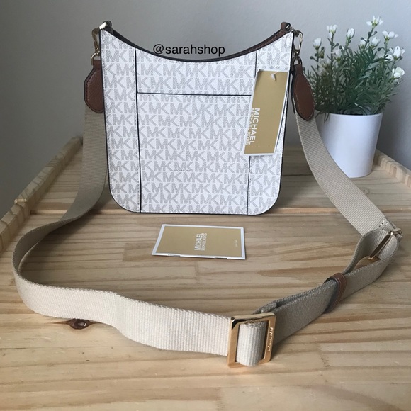 🌼Michael Kors Purse - Picture 2 of 11